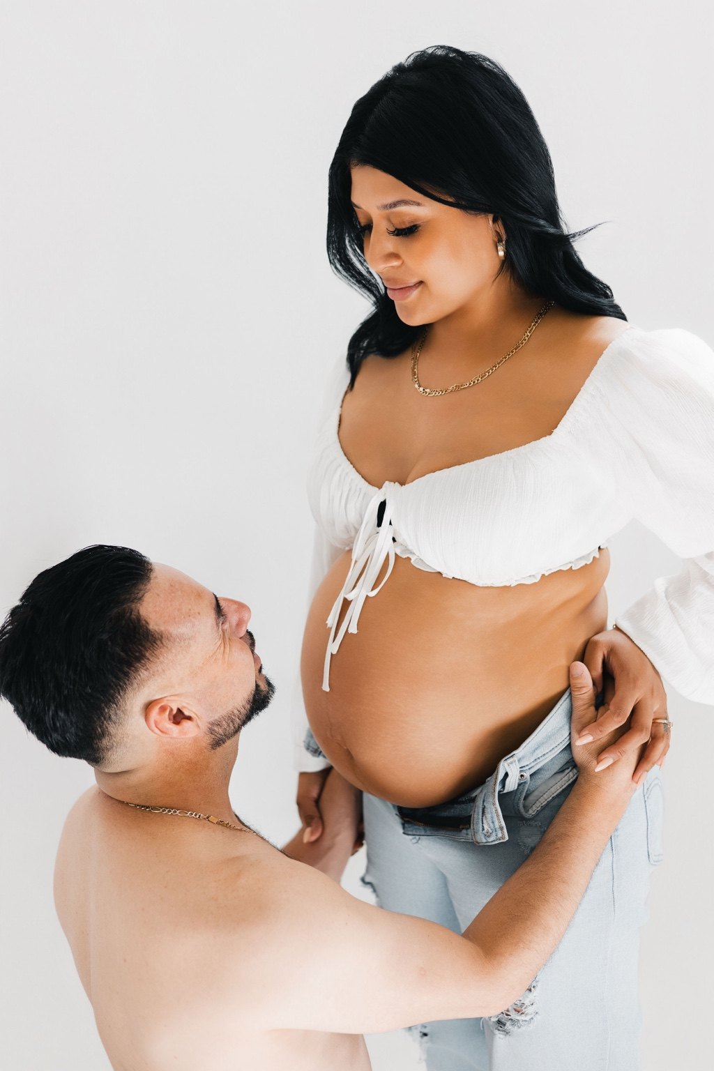 Ariana and Mauricio waiting for Delina before she was born